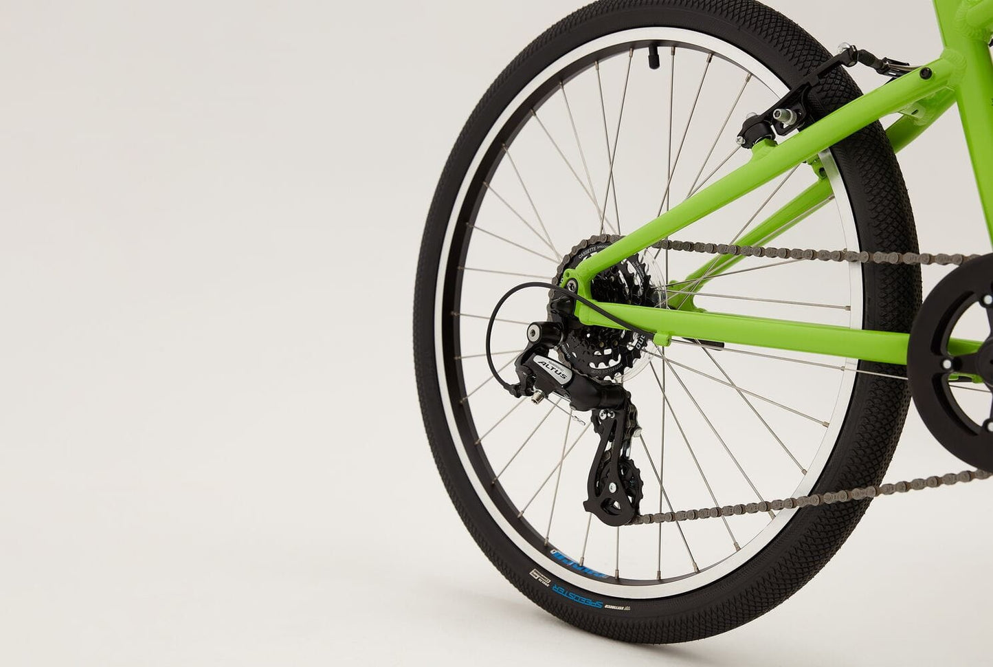 Ridgeback Dimension 24″ Junior Pedal Bike, Kids Hybrid Bike.